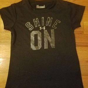 Under Armour Girls Heat Gear Tops (lot of 2)